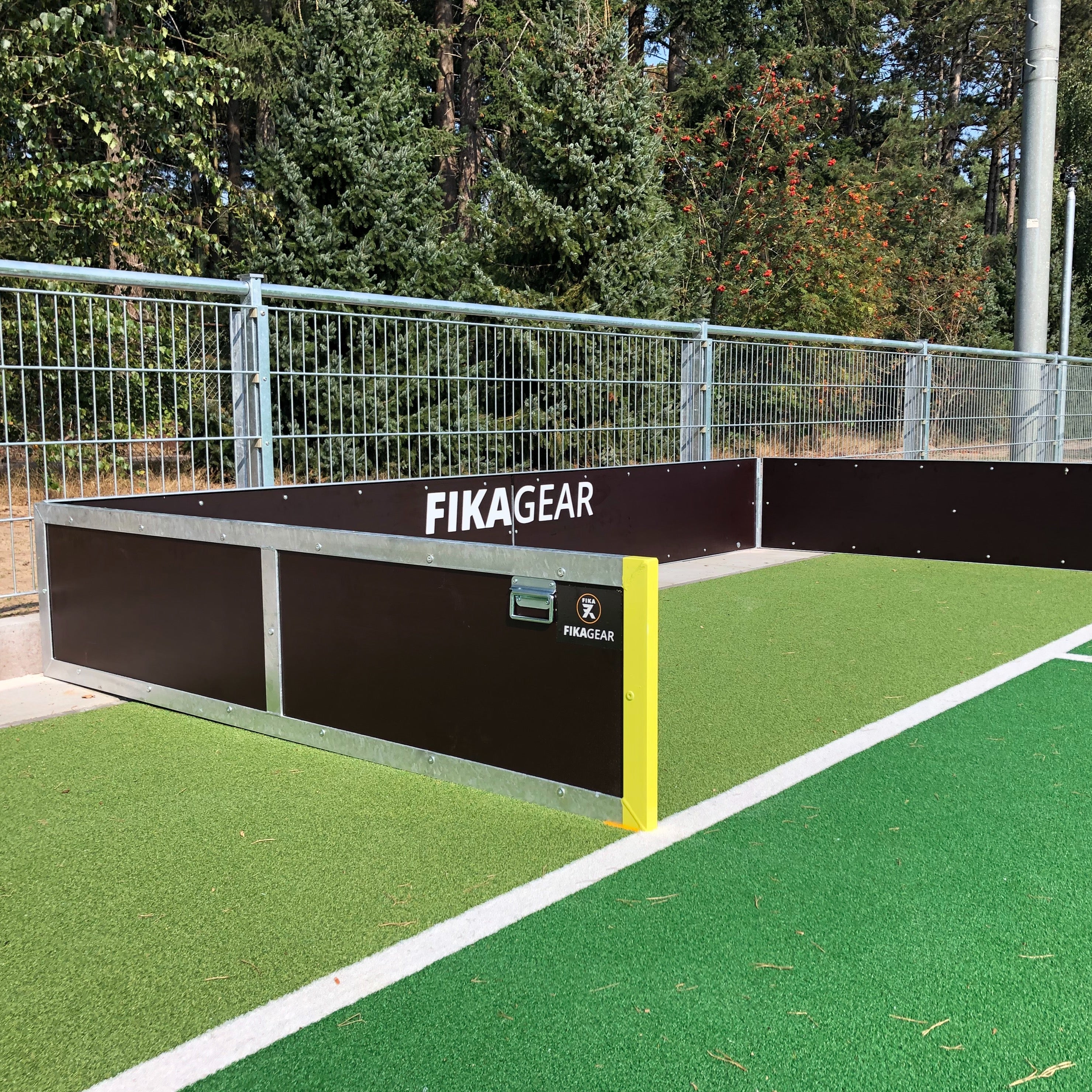 FIKAGEAR Folding goal half field (excl. assembly and transport)
